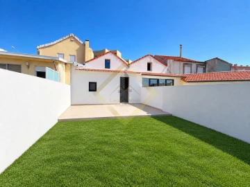 Moradia T2 para Venda em Mafamude e Vilar do Paraíso