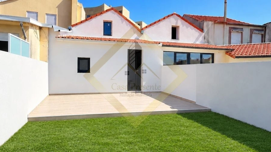Moradia T2 para Venda em Mafamude e Vilar do Paraíso