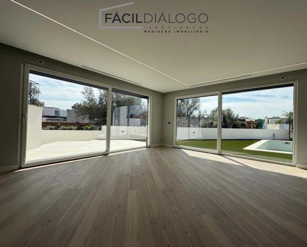 Moradia T4 para Venda em Azeitão (São Lourenço e São Simão) Foto 21