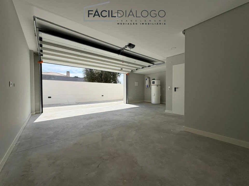 Moradia T4 para Venda em Azeitão (São Lourenço e São Simão) Foto 40