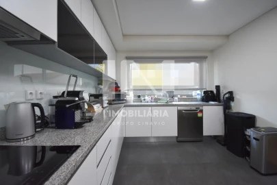 Moradia T3 para Venda em Ribeirão