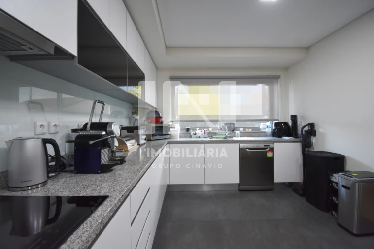 Moradia T3 para Venda em Ribeirão Foto 2
