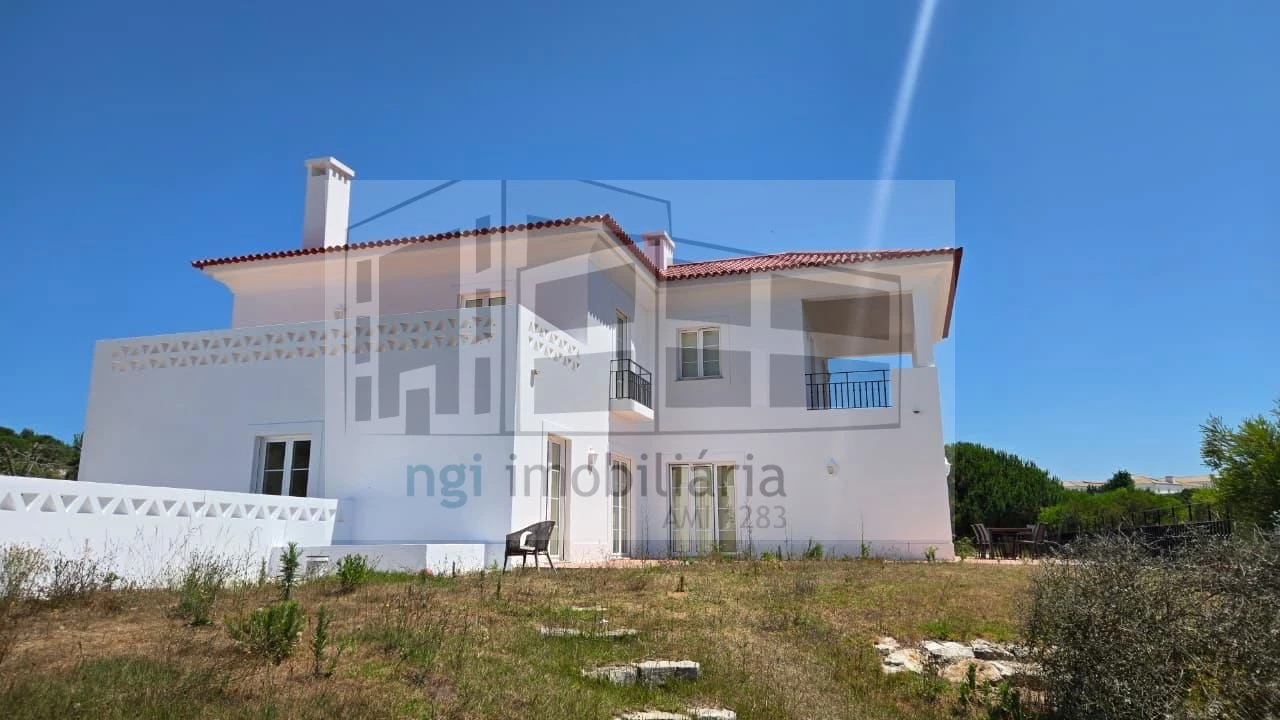 Moradia T5 para Venda em Vau Foto 25