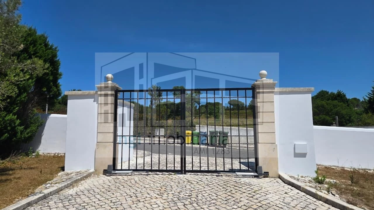 Moradia T5 para Venda em Vau Foto 27