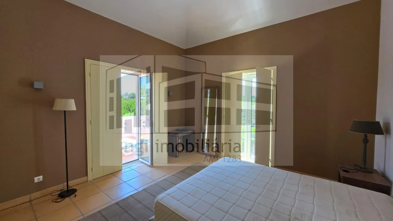 Moradia T5 para Venda em Vau Foto 7