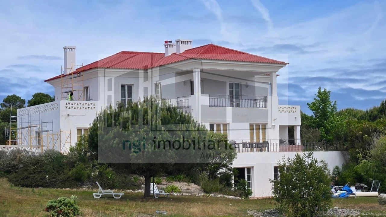 Moradia T5 para Venda em Vau Foto 23