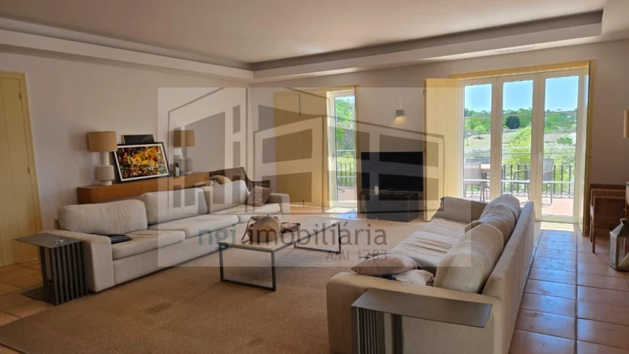 Moradia T5 para Venda em Vau