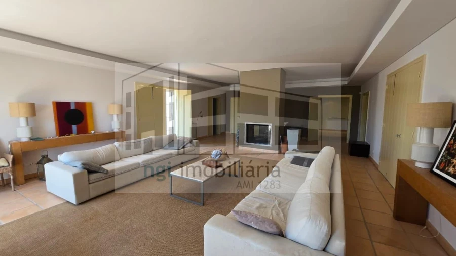 Moradia T5 para Venda em Vau