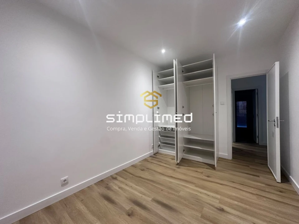 Apartamento T3 para Venda em Barreiro e Lavradio Foto 7