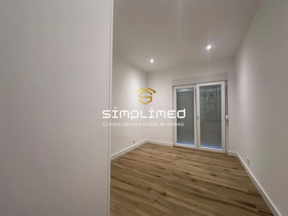 Apartamento T3 para Venda em Barreiro e Lavradio Foto 15