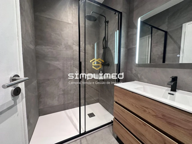 Apartamento T3 para Venda em Barreiro e Lavradio Foto 5