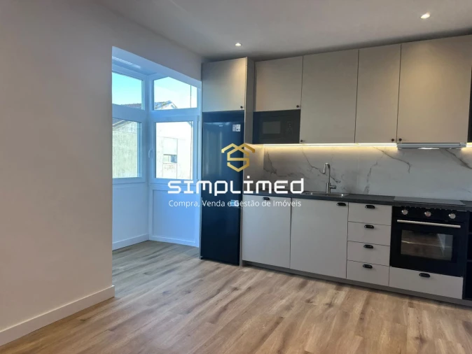 Apartamento T3 para Venda em Barreiro e Lavradio Foto 3