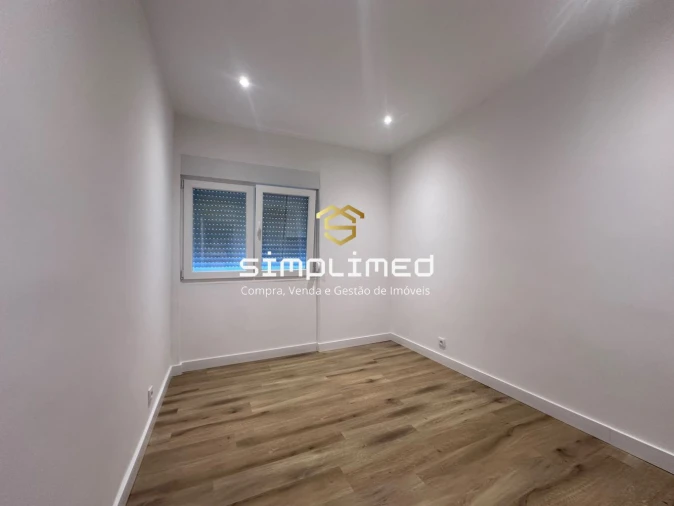 Apartamento T3 para Venda em Barreiro e Lavradio Foto 16