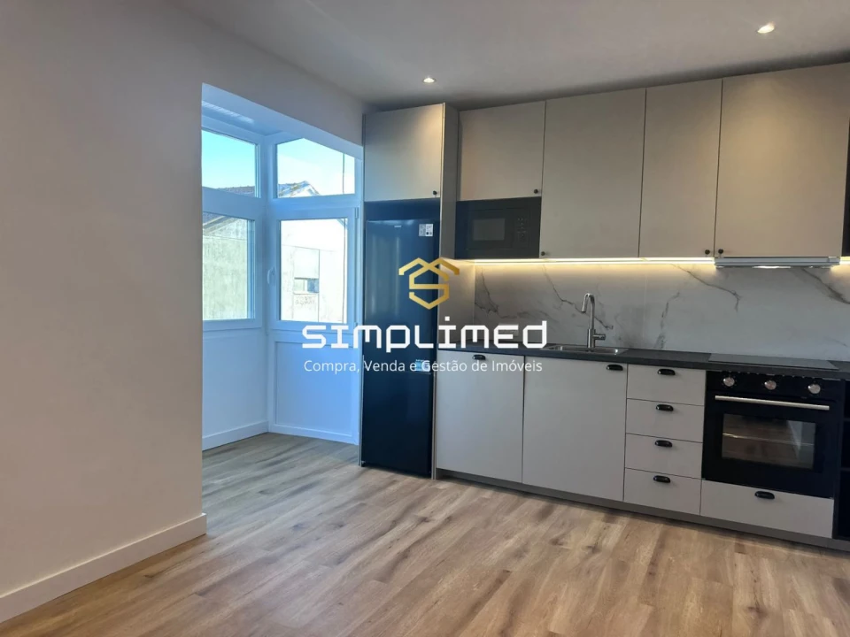 Apartamento T3 para Venda em Barreiro e Lavradio Foto 3