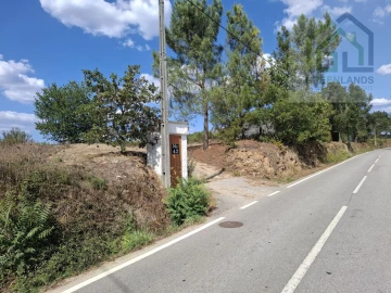 Moradia T2 para Venda em Côja e Barril de Alva