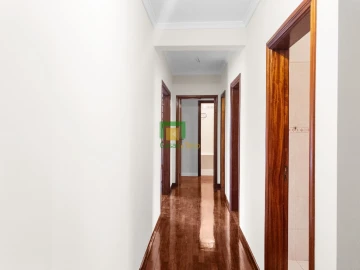 Apartamento T3 para Venda em Santo Antonio