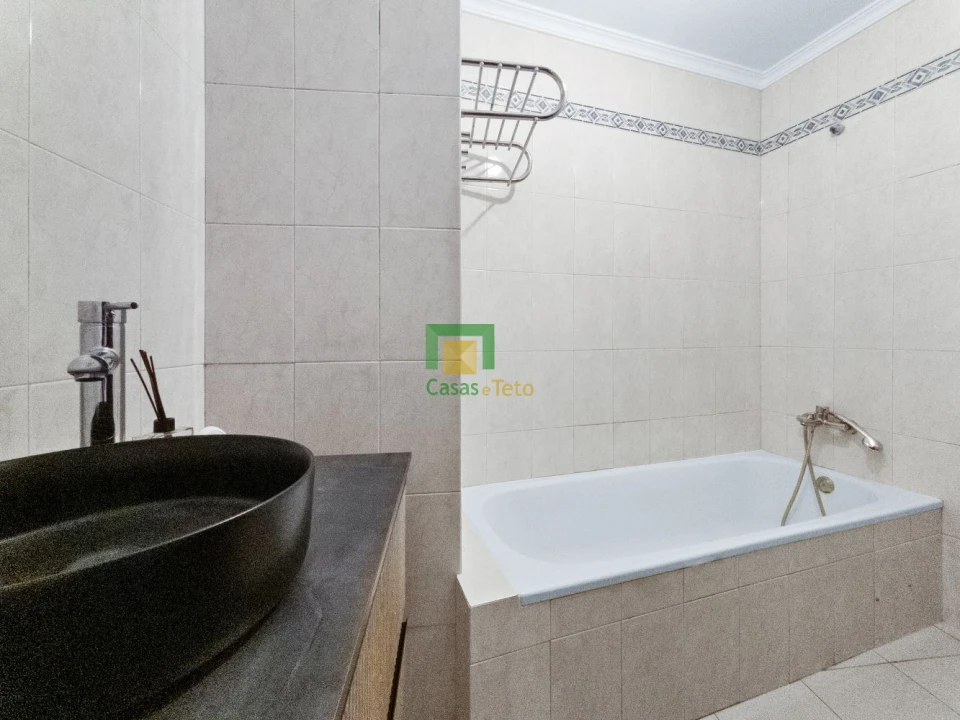 Apartamento T3 para Venda em Santo Antonio Foto 15