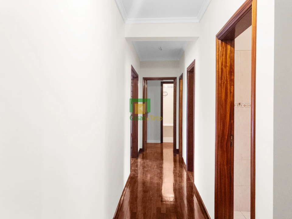 Apartamento T3 para Venda em Santo Antonio Foto 8