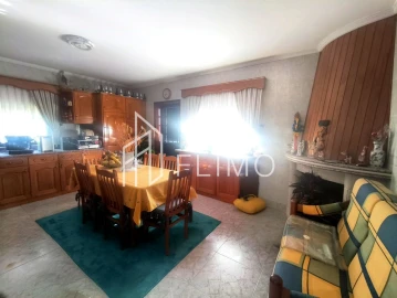 Moradia T3 para Venda em O. Azeméis, Riba-Ul, Ul, Macinhata Seixa, Madail