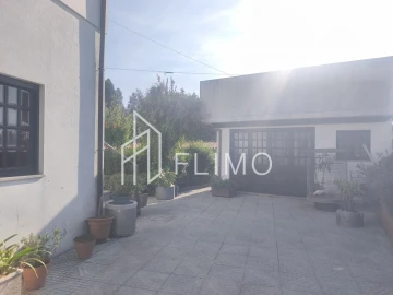 Moradia T3 para Venda em O. Azeméis, Riba-Ul, Ul, Macinhata Seixa, Madail