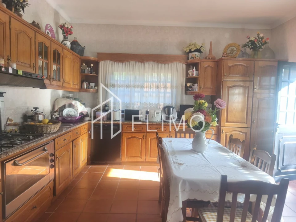 Moradia T3 para Venda em O. Azeméis, Riba-Ul, Ul, Macinhata Seixa, Madail Foto 15