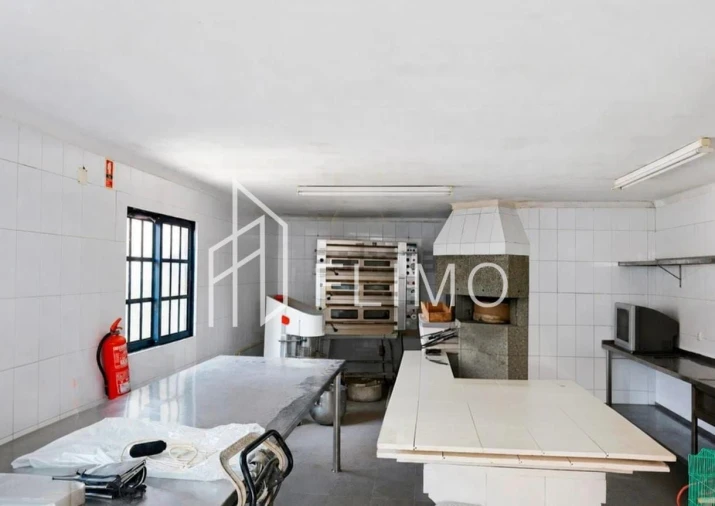 Moradia T3 para Venda em O. Azeméis, Riba-Ul, Ul, Macinhata Seixa, Madail Foto 5