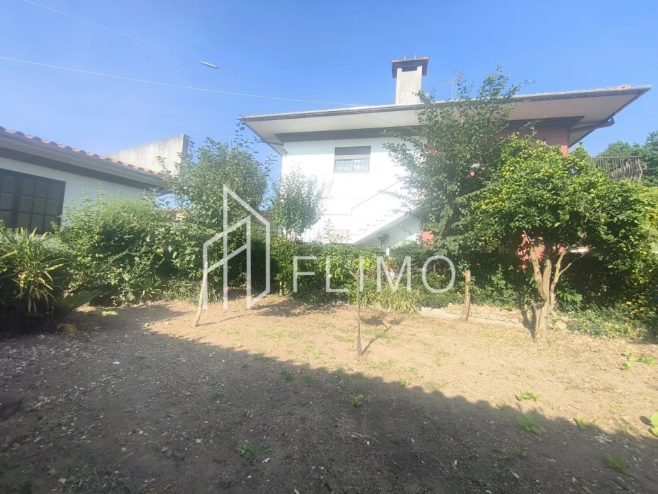 Moradia T3 para Venda em O. Azeméis, Riba-Ul, Ul, Macinhata Seixa, Madail Foto 34