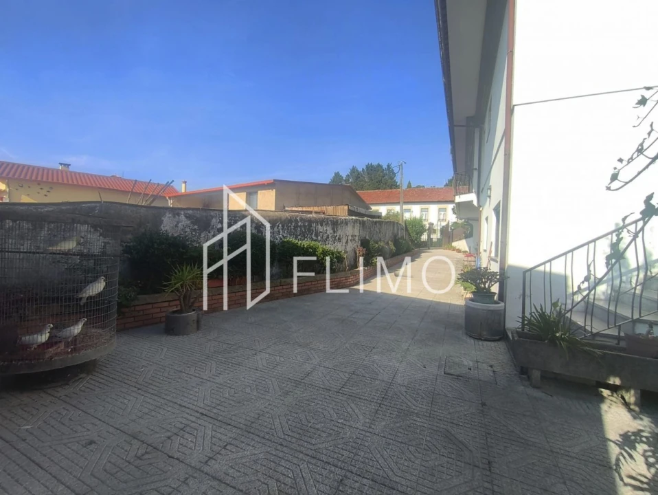 Moradia T3 para Venda em O. Azeméis, Riba-Ul, Ul, Macinhata Seixa, Madail Foto 4