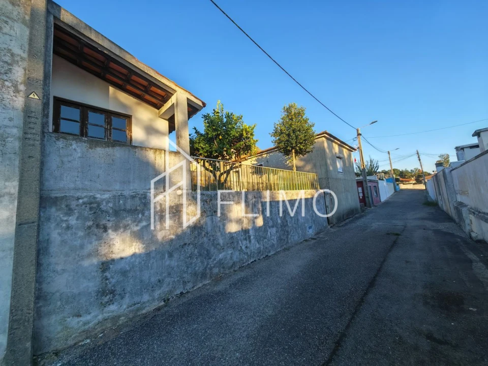 Moradia T2 para Venda em São João da Madeira Foto 2