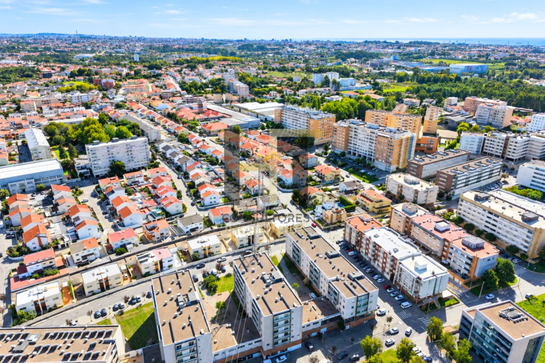 Apartamento T3 para Venda em Cidade da Maia Foto 23