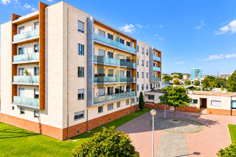 Apartamento T3 para Venda em Cidade da Maia Foto 19