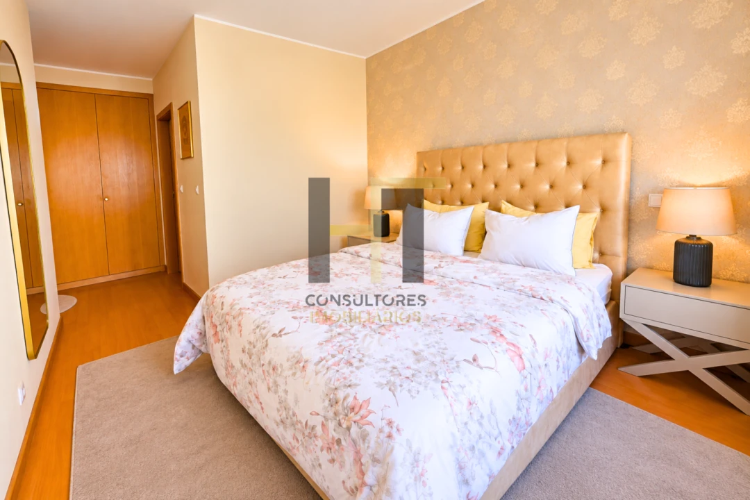 Apartamento T3 para Venda em Cidade da Maia Foto 11