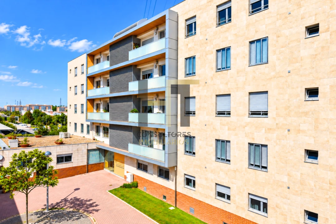 Apartamento T3 para Venda em Cidade da Maia Foto 1