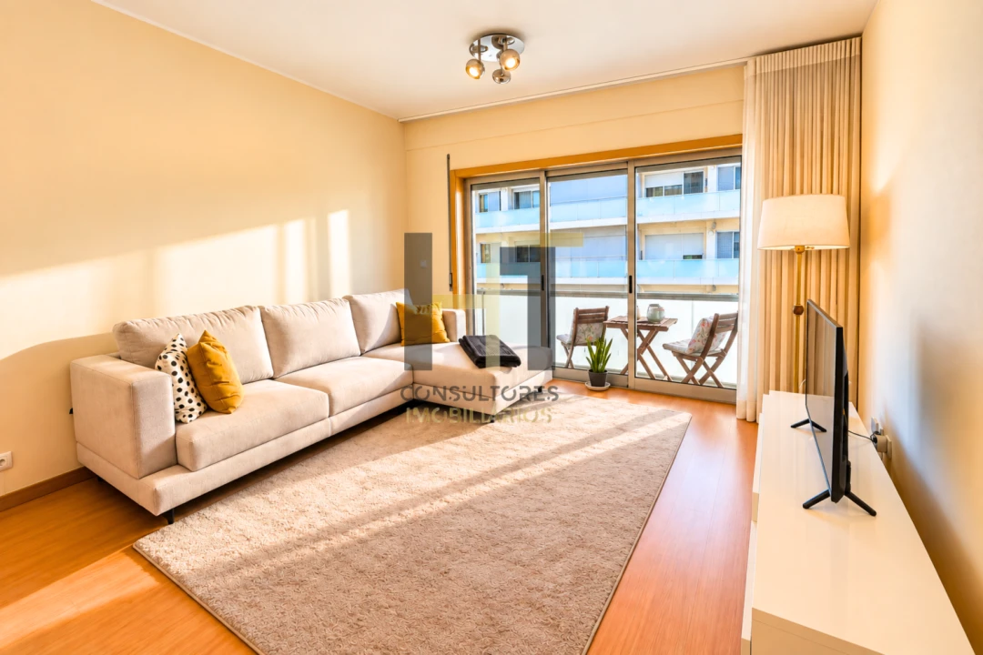Apartamento T3 para Venda em Cidade da Maia Foto 3