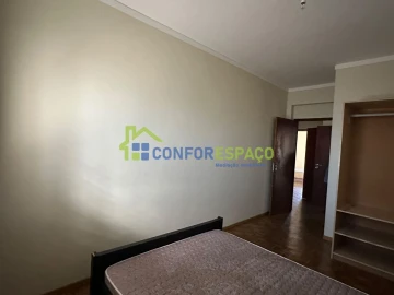 Apartamento T4 para Venda em Castelo Branco