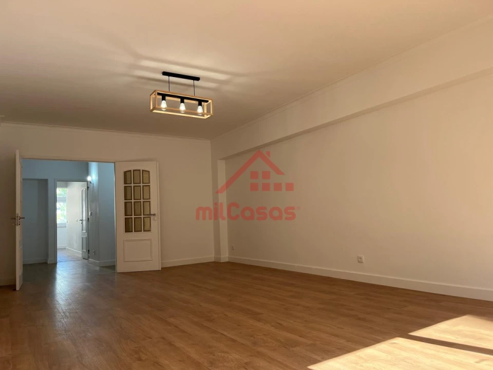 Apartamento T3 para Venda em São Domingos de Benfica Foto 10