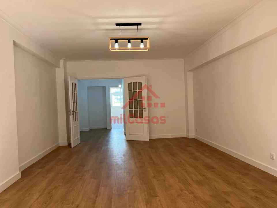 Apartamento T3 para Venda em São Domingos de Benfica Foto 23