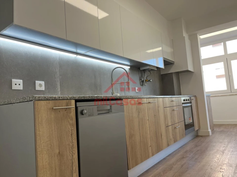 Apartamento T3 para Venda em São Domingos de Benfica Foto 35