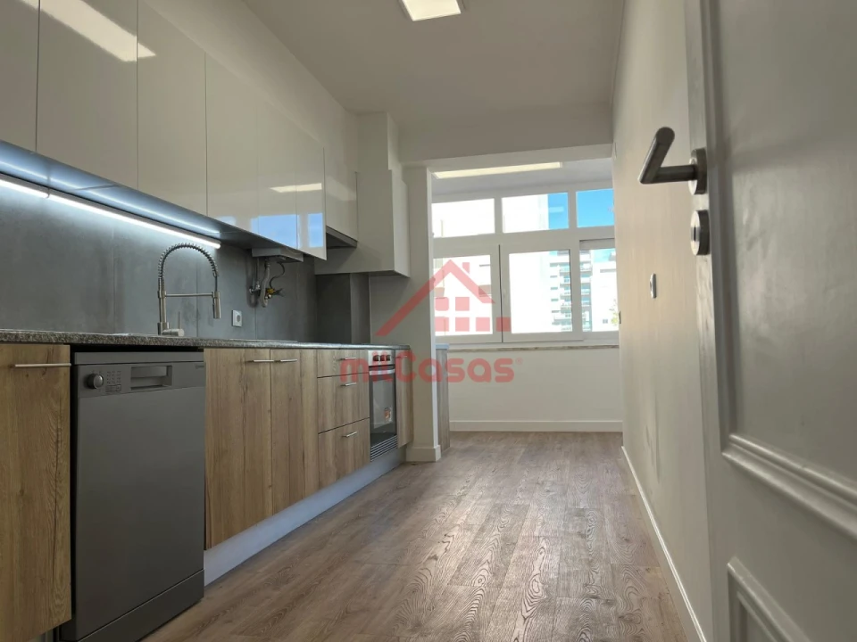 Apartamento T3 para Venda em São Domingos de Benfica Foto 36