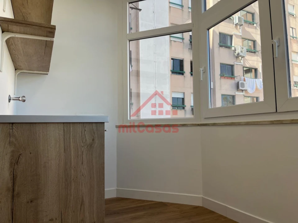 Apartamento T3 para Venda em São Domingos de Benfica Foto 38