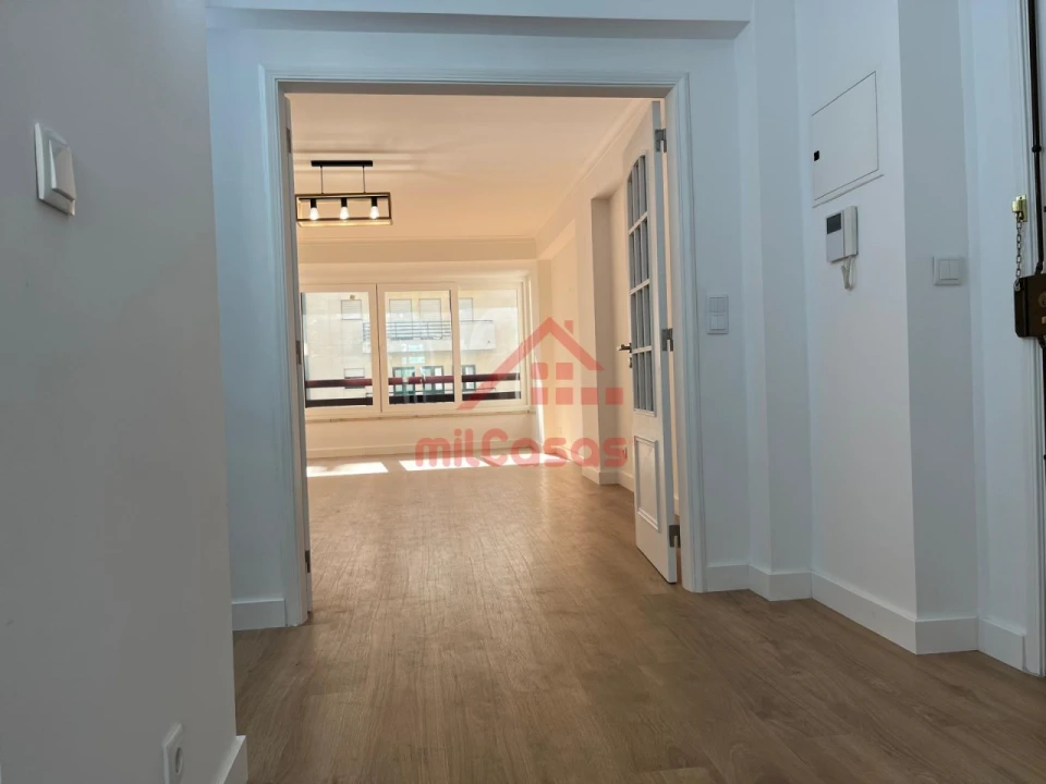 Apartamento T3 para Venda em São Domingos de Benfica Foto 40