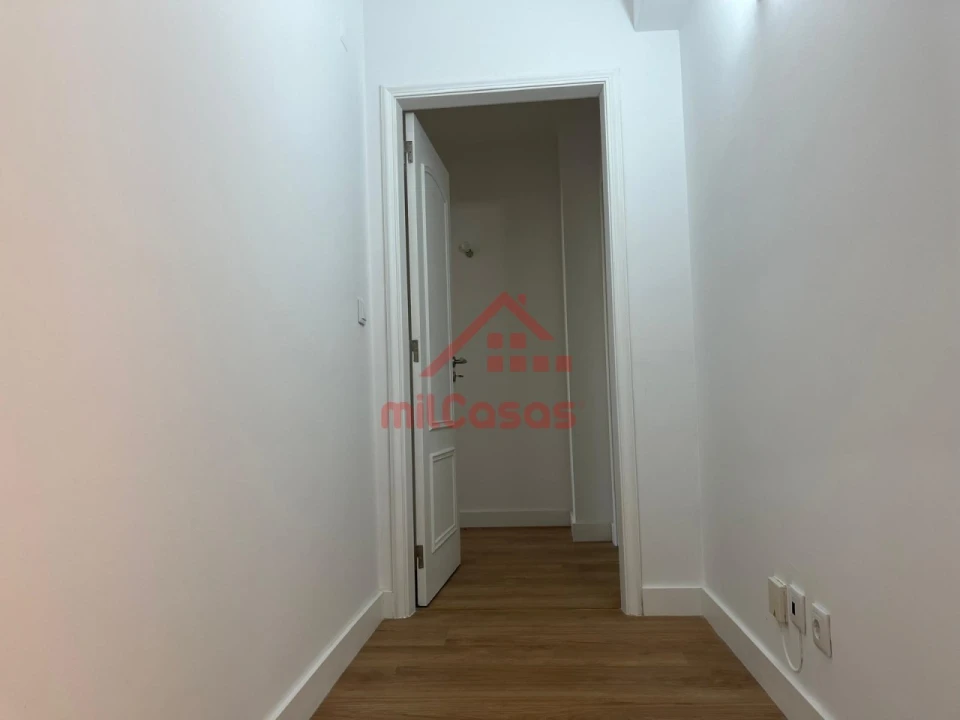 Apartamento T3 para Venda em São Domingos de Benfica Foto 41