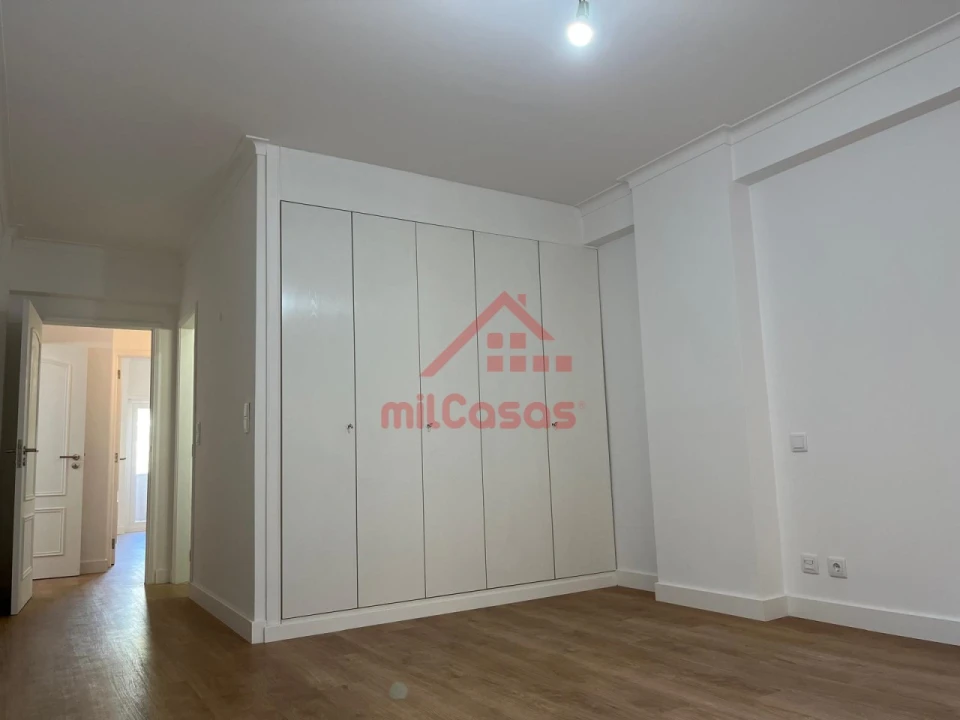 Apartamento T3 para Venda em São Domingos de Benfica Foto 44