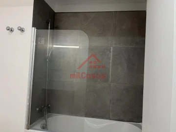 Apartamento T3 para Venda em São Domingos de Benfica
