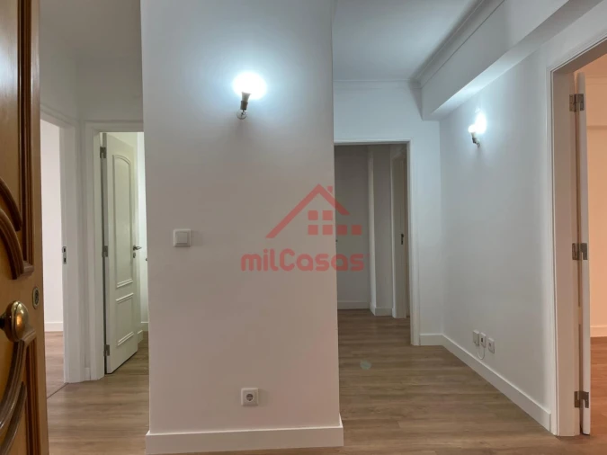 Apartamento T3 para Venda em São Domingos de Benfica Foto 14
