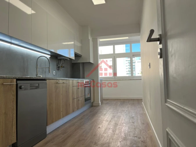 Apartamento T3 para Venda em São Domingos de Benfica Foto 36