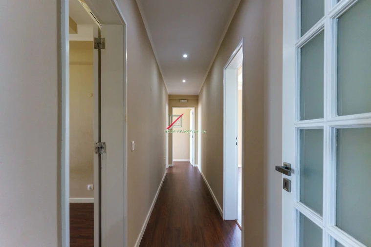 Apartamento T4 para Venda em Cascais e Estoril Foto 28