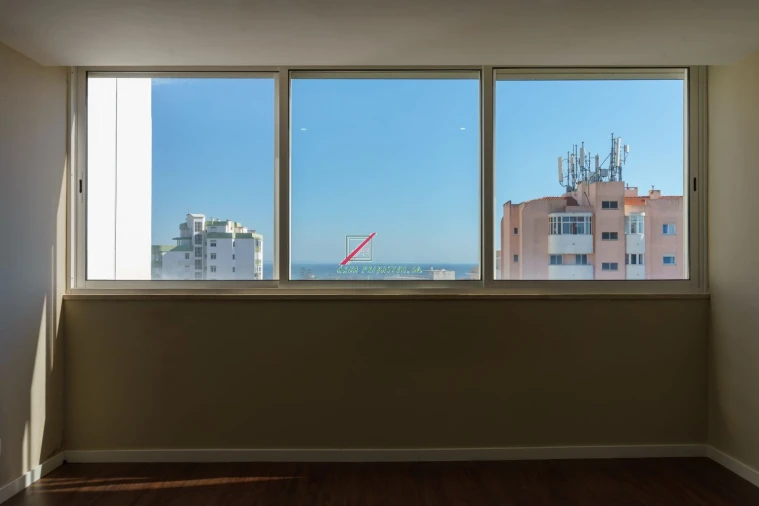Apartamento T4 para Venda em Cascais e Estoril Foto 17