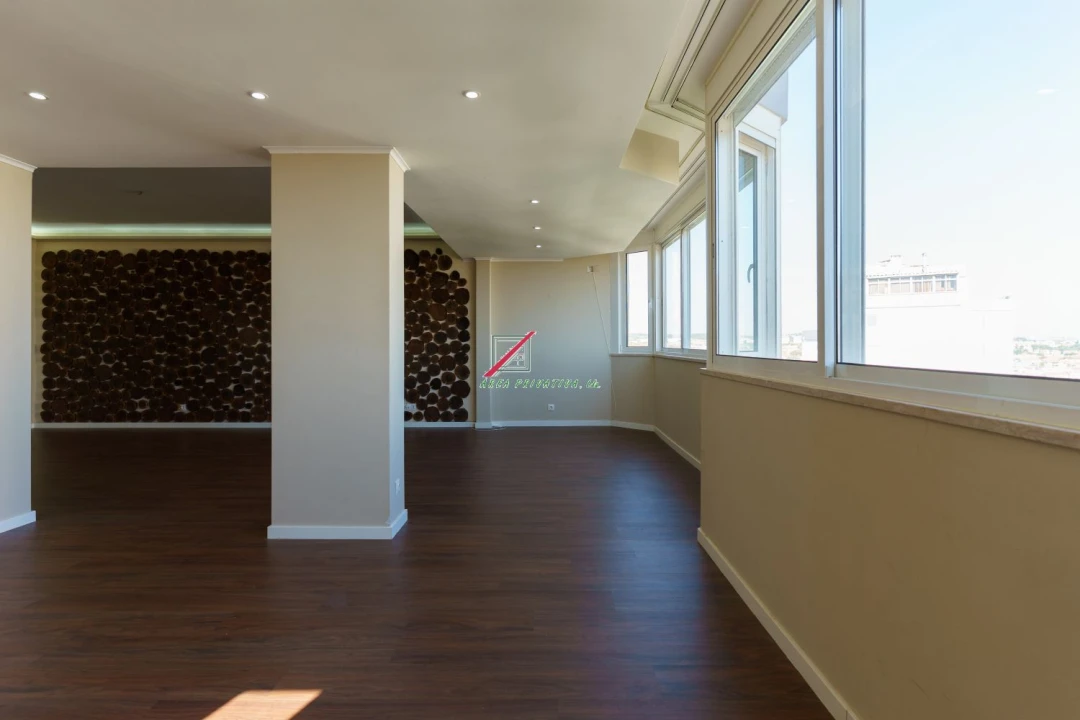 Apartamento T4 para Venda em Cascais e Estoril Foto 5