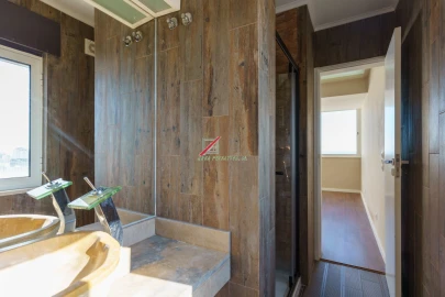 Apartamento T4 para Arrendamento em Cascais e Estoril